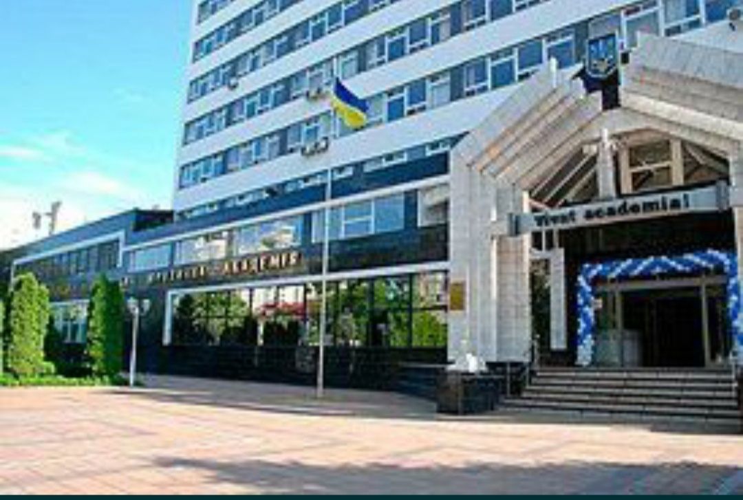 Сдам отличную комнату для девушки в районе Юридической Академии!