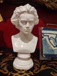 Busto branco decorativo
