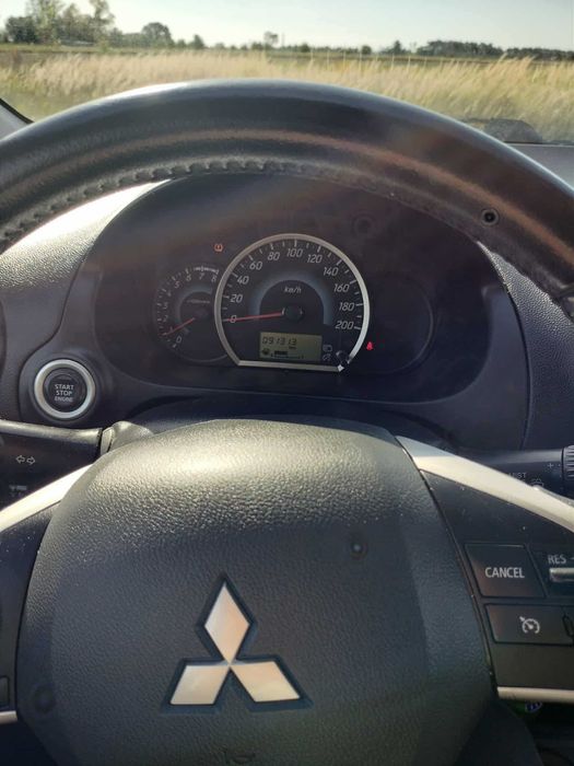 Sprzedam Mitsubishi Space Star z 2014 roku, przebieg 91 000km, 1.2cm3