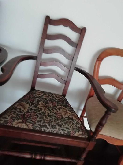 Par de Cadeirões ao estilo Arts and Crafts