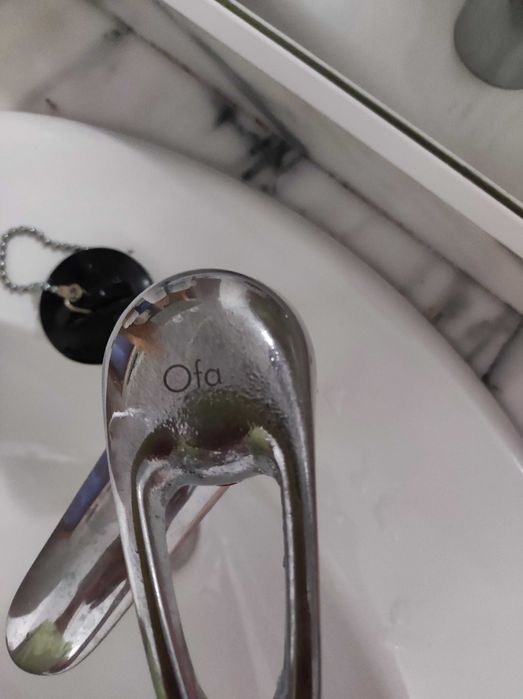 Bidé indusa com torneira Ofa