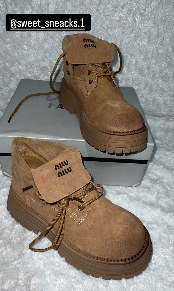 Botas Miumiu 37 novas
