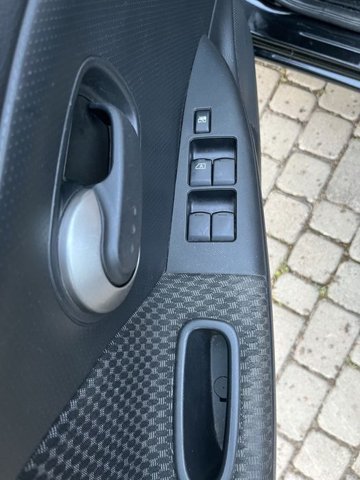 Nissan note 1.6 бензин