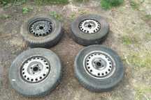 Opony 175/70 R13 z felgami stalowymi