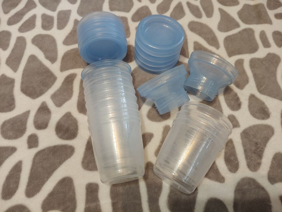 Молоковідсмоктувач + контейнери для зберігання молока