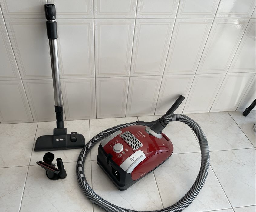 Aspirador Miele Compact C1 Ecoline