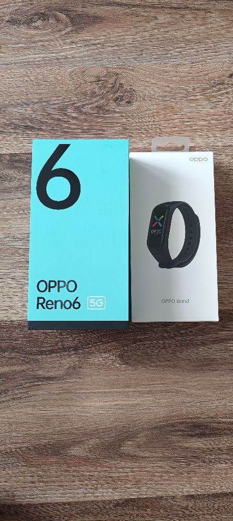 Telefon Oppo Reno6 5G plus nowa opaska Oppo band