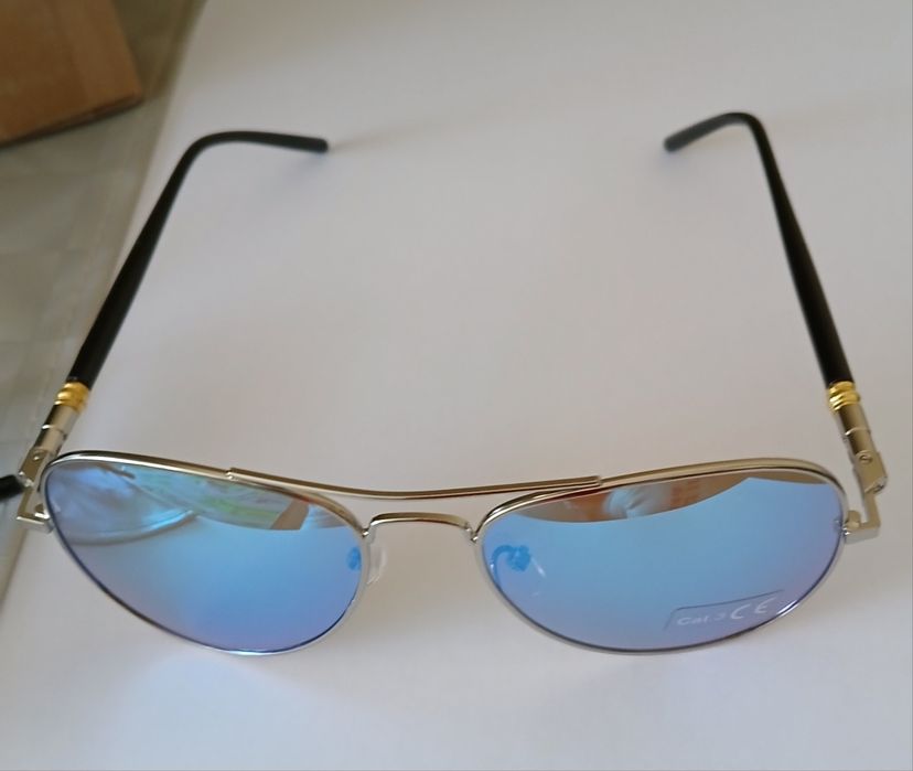 Óculos lindíssimos. NOVOS