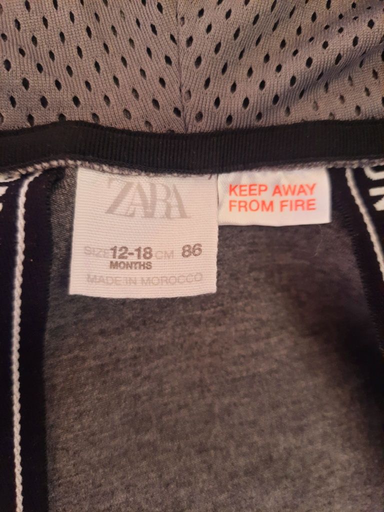 Кофта с капюшоном ZARA на 1,5года