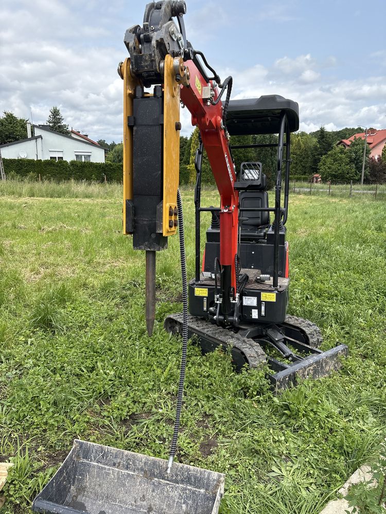 Młot do koparki: hydrauliczny