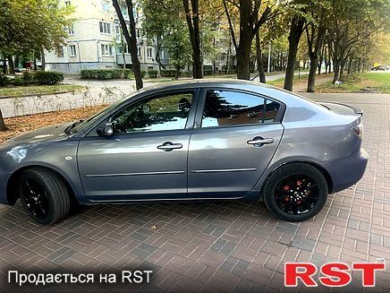 Продам автомобиль Мазда3