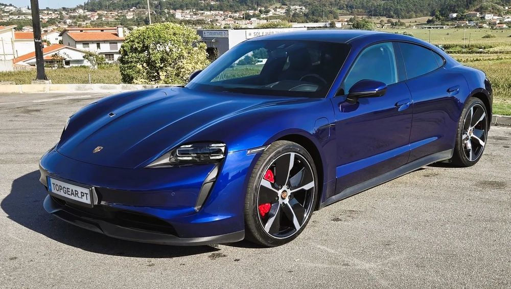 Porsche Taycan 4S