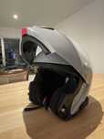 Capacete HJC i90 Modular Tamanho M Ano 2023