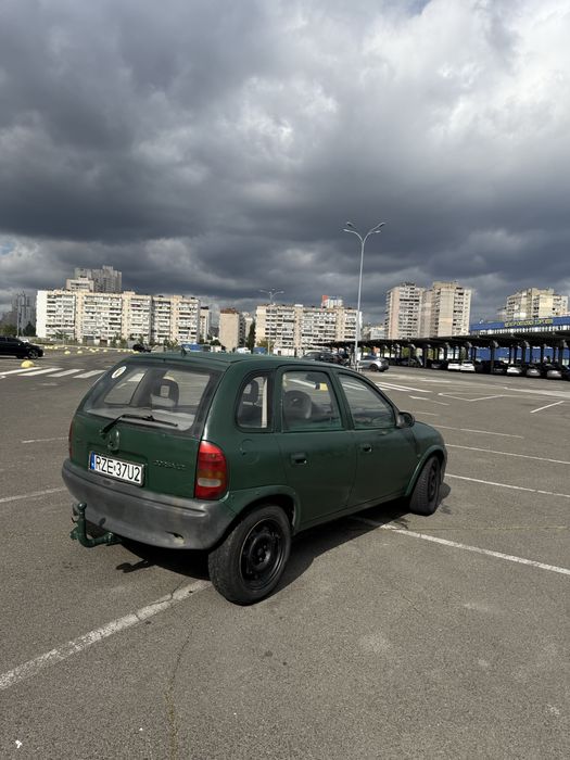 Опель корса бляха