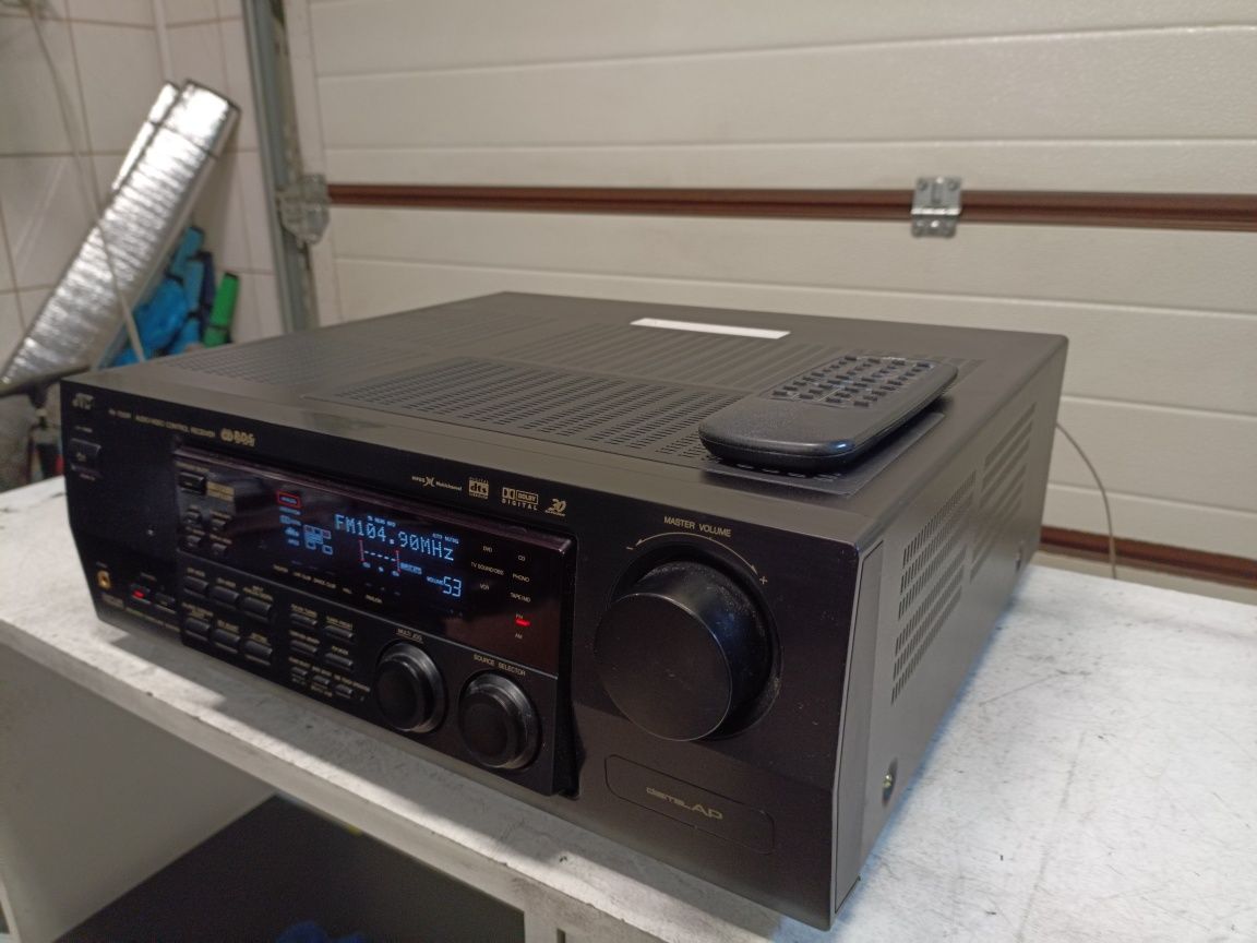 Amplituner JVC RX7000R, pilot