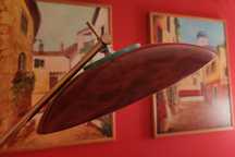Lampa stojąca design czerwono bordowa, vintage, opcja sciemniana