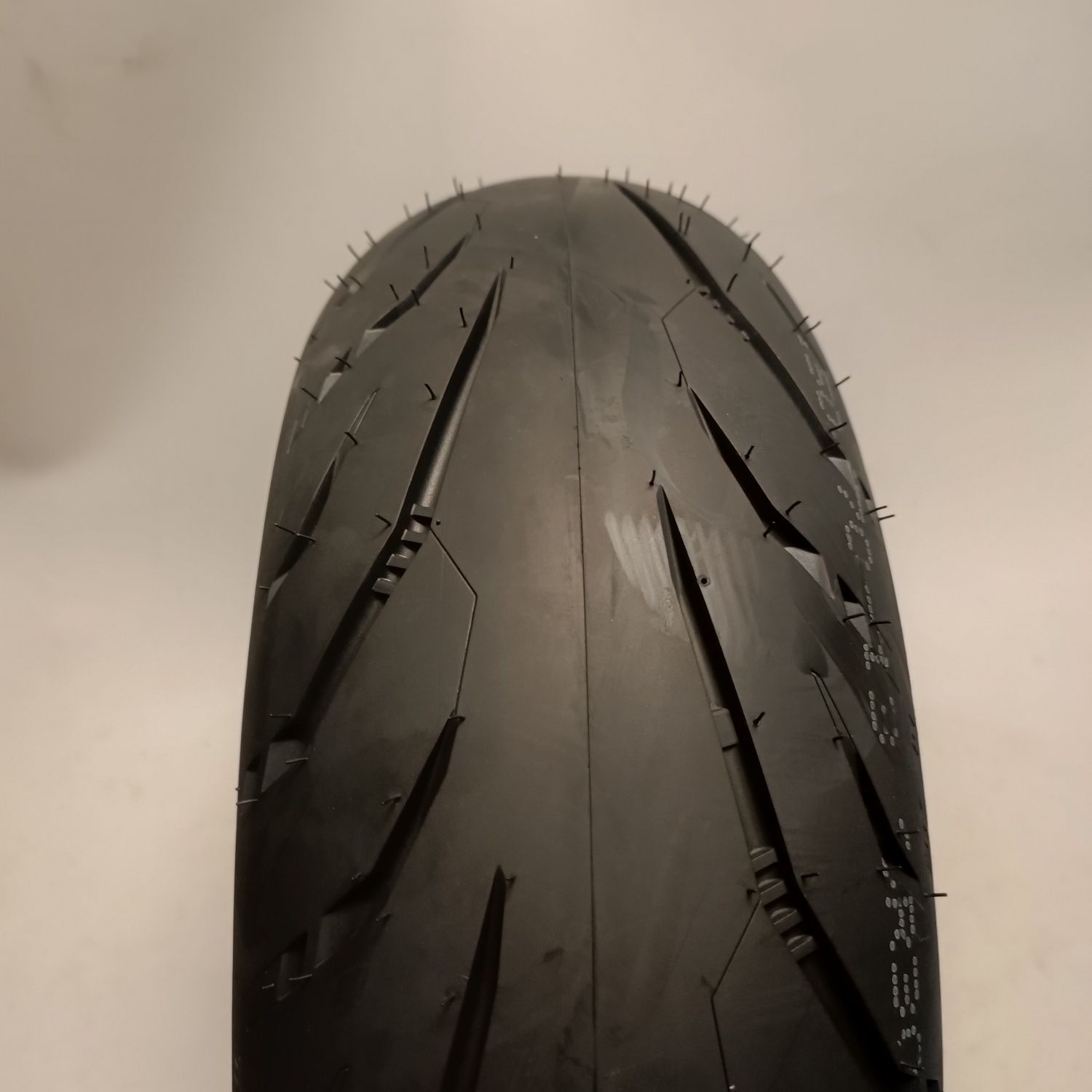 Opona tył Burgman Majesty 400 Silverwing 600,  150/70-13 Jakość 24 ro