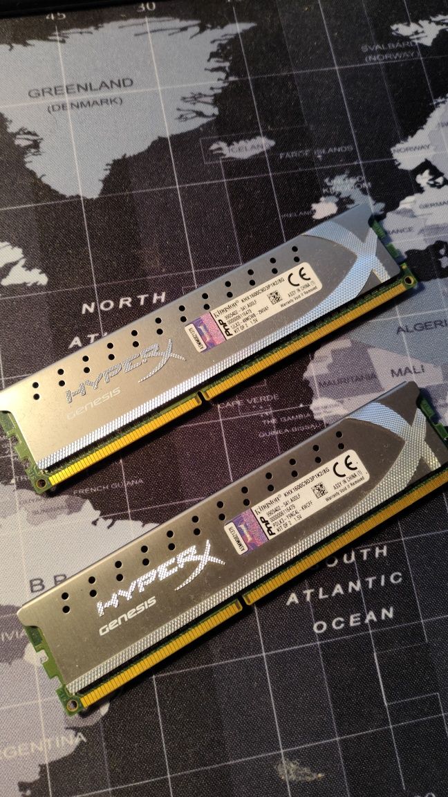 Pamięć RAM DDR3 khx 1600 2x4 GB