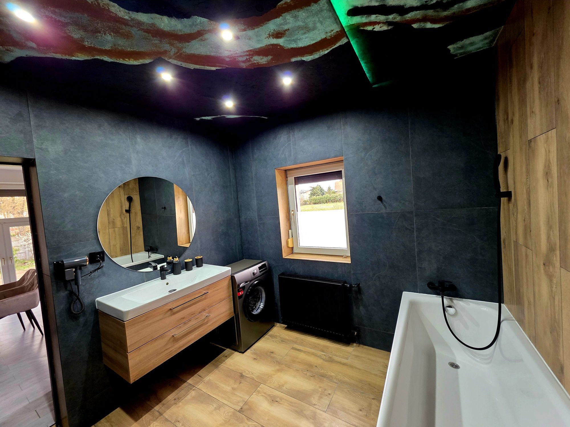 Apartament w centrum z banią, kominkiem i oranżerią