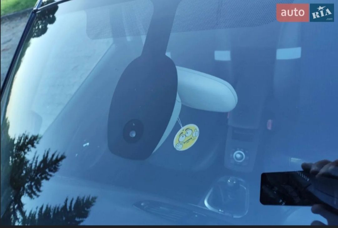 Продам Renault Grand Scenic комплектация BOSE в отличном состоянии !