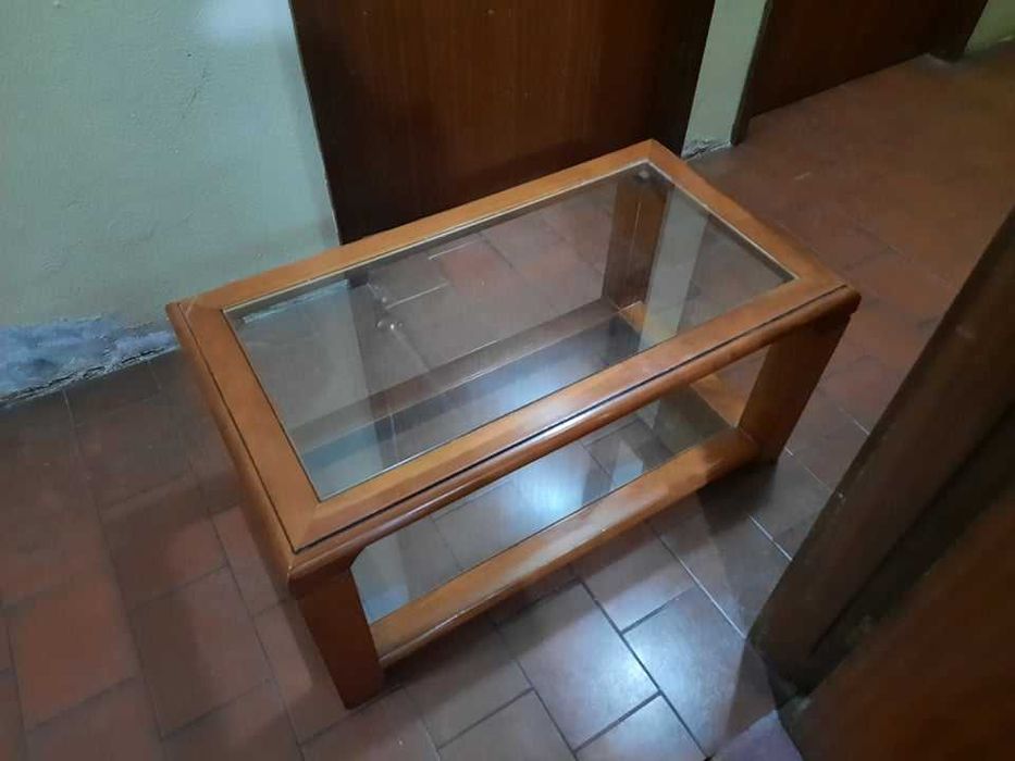 Mesa de centro em cerejeira