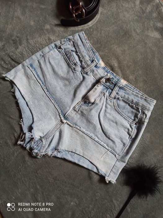 Джинсові шорти жіночі короткі
