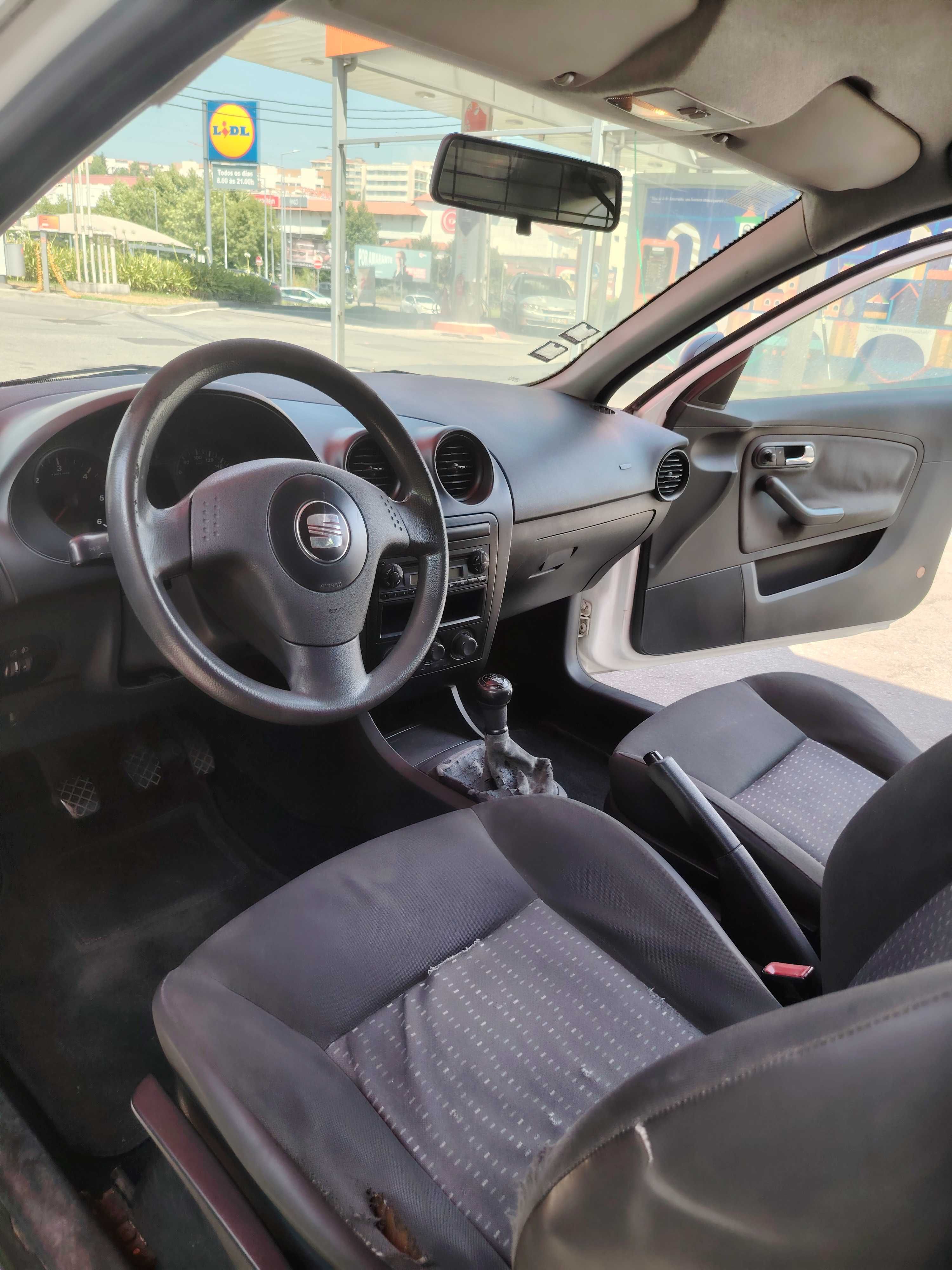 Seat Ibiza 2005 – Fiável, económico e pronto a rolar