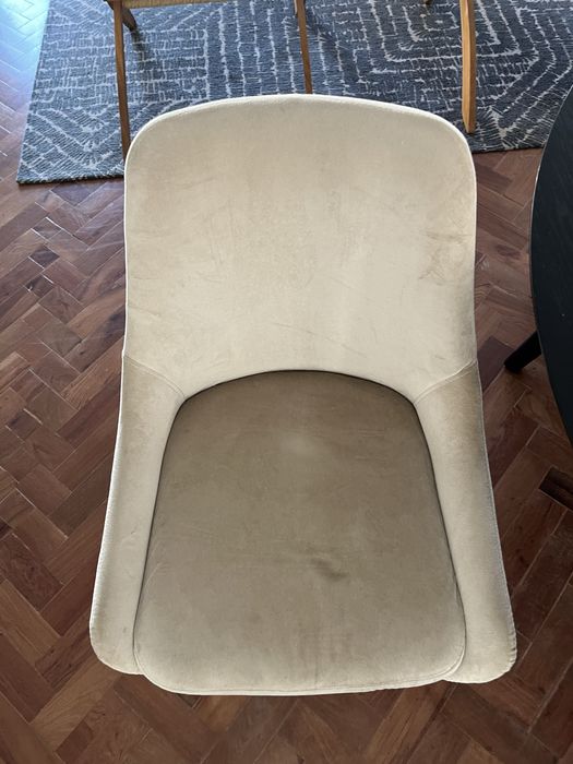 Mesa de Jantar + 4 Cadeiras | Dining Table + 4 Chairs