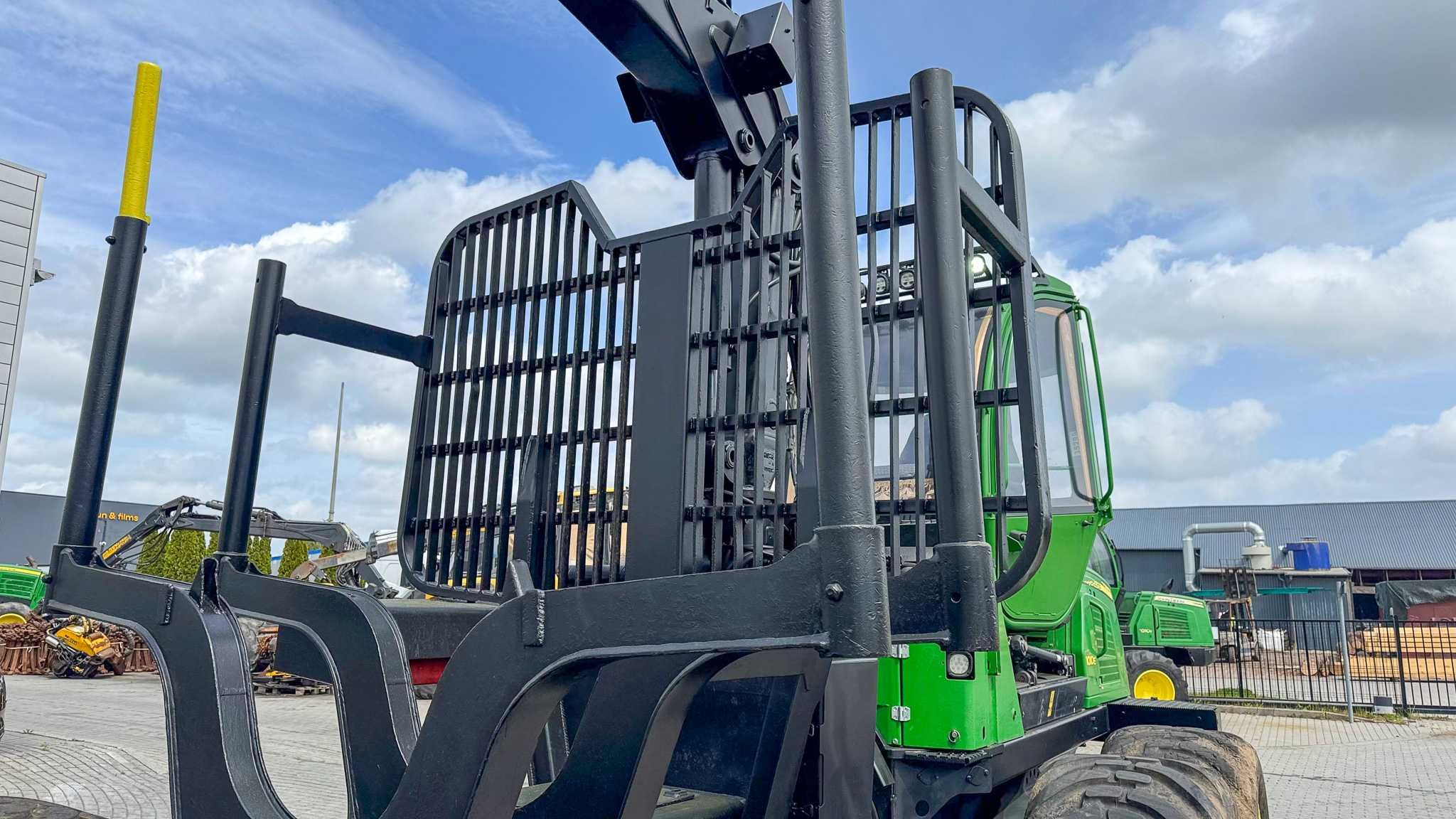 Forwarder John Deere 1010E rok 2015