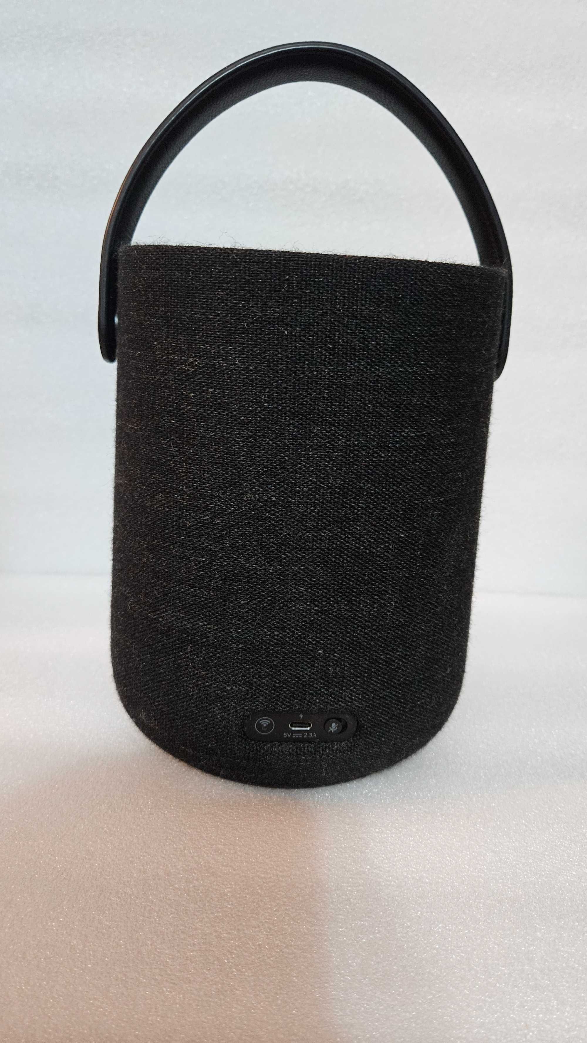 Glosnik bluetooth Harman kardon.