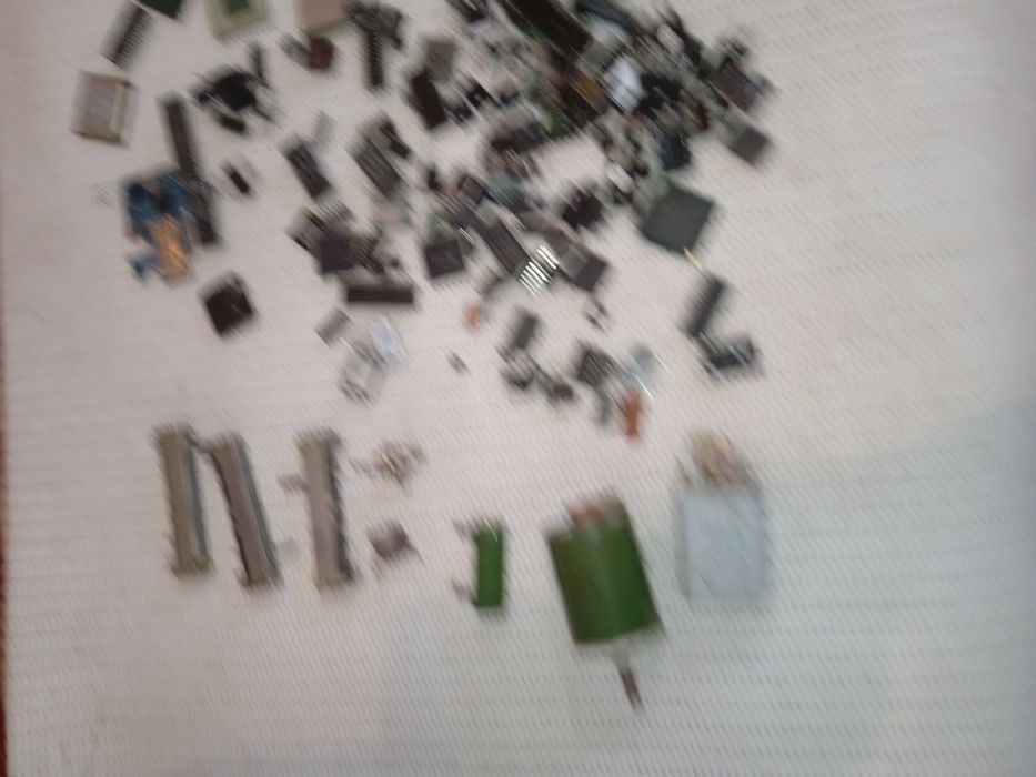 Транзисторы, процессоры,микросхемы, резисторы, и т.д!