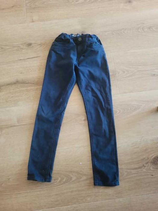 Spodnie materiałowe C&A r. 134 jak nowe