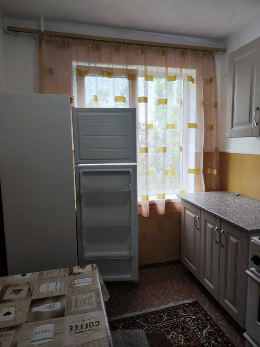 Оренда 2 кімн пр.Миру 6/9,меблі техніка,все поруч,можна з собачкою