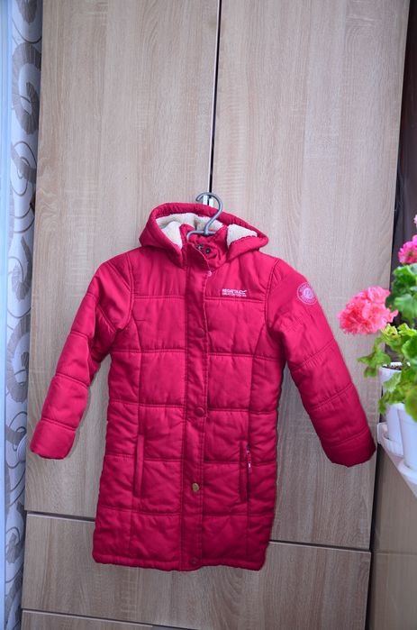 128 розмір, пальто демісезонне для дівчинки