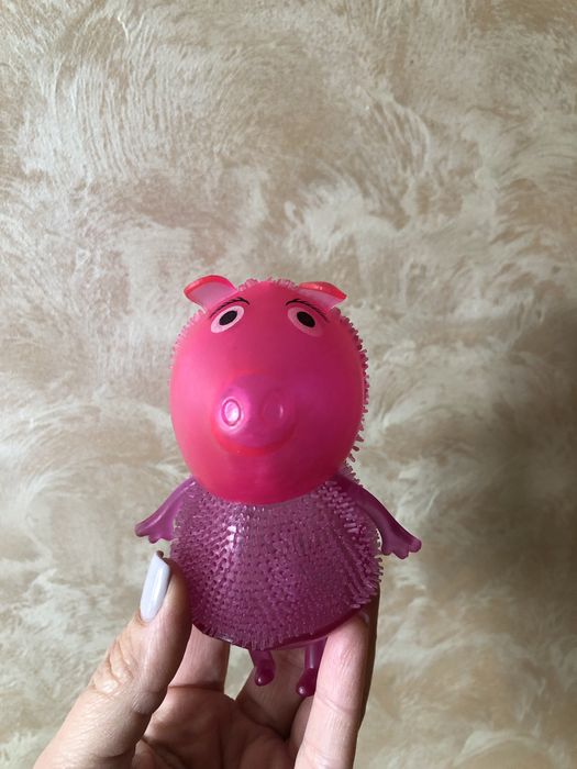 Свинка пепа гумова резиновая іграшка игрушка мягкая