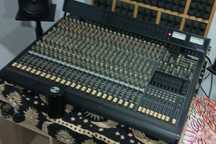 VENDO Mackie 24 8 bus