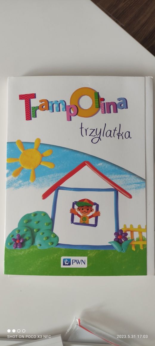 Trampolina trzylatka