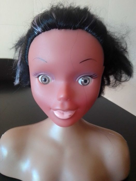 Busto com cabelo