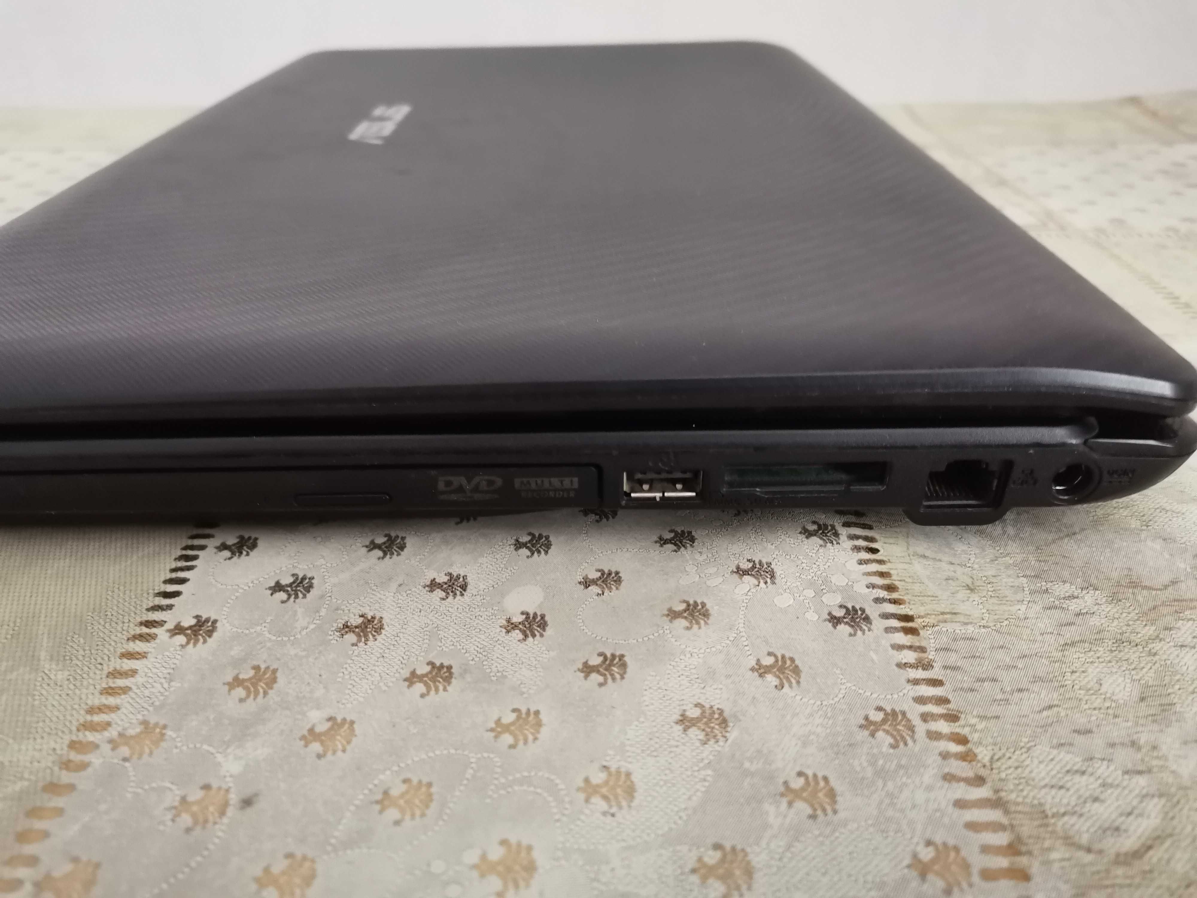 Ноутбук Laptop ASUS X52N (15,6")