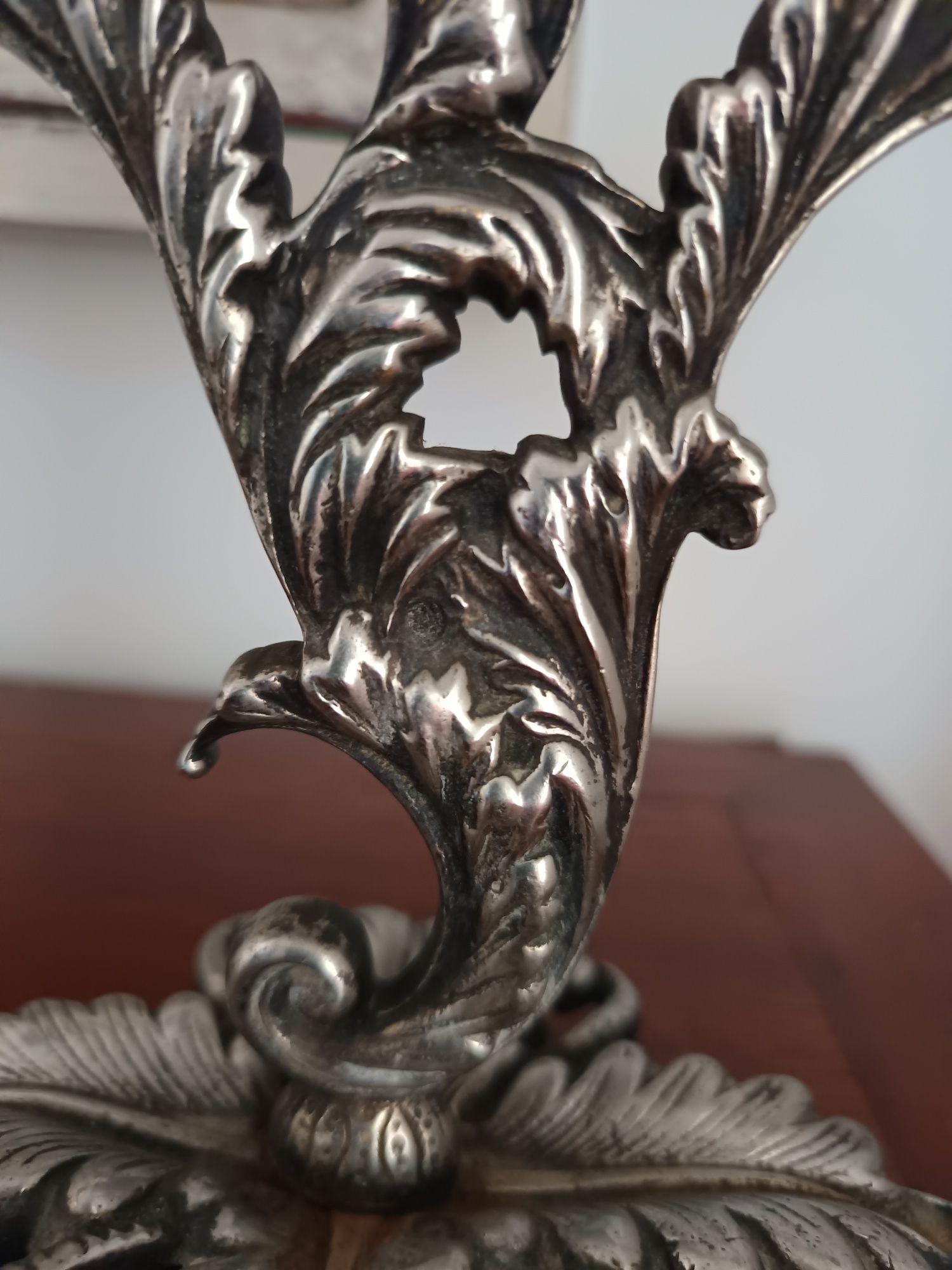Dois castiçais  vintage artesanais.