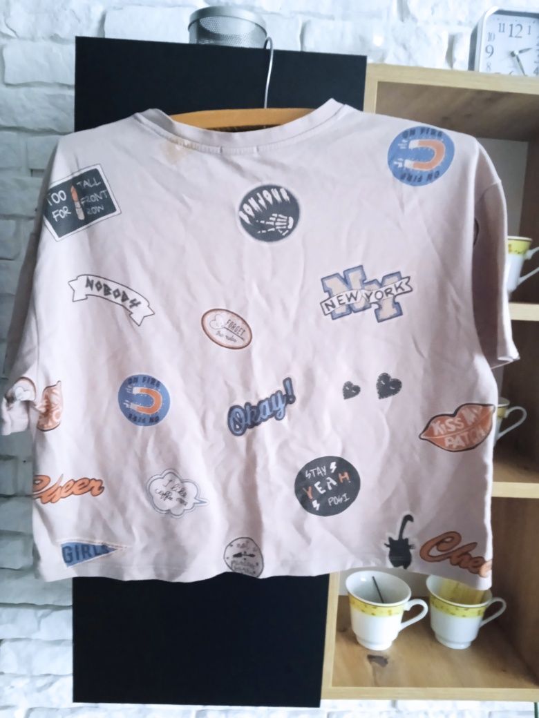 Bluzka damska z krótkim rękawem Bershka