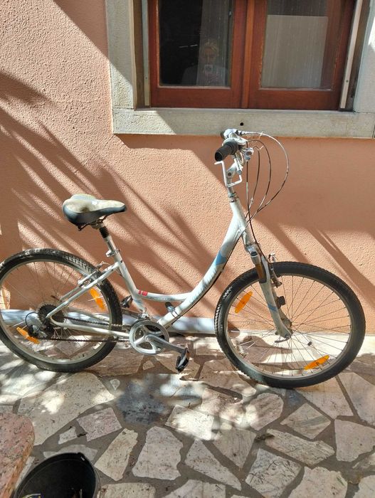 Bicicleta de senhora passeio specialized roda 26"
