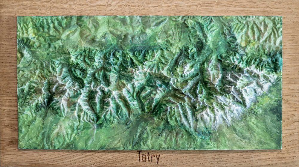 Makieta Tatr na drewnianej podstawce - Wyjątkowa makieta w twoim domu!