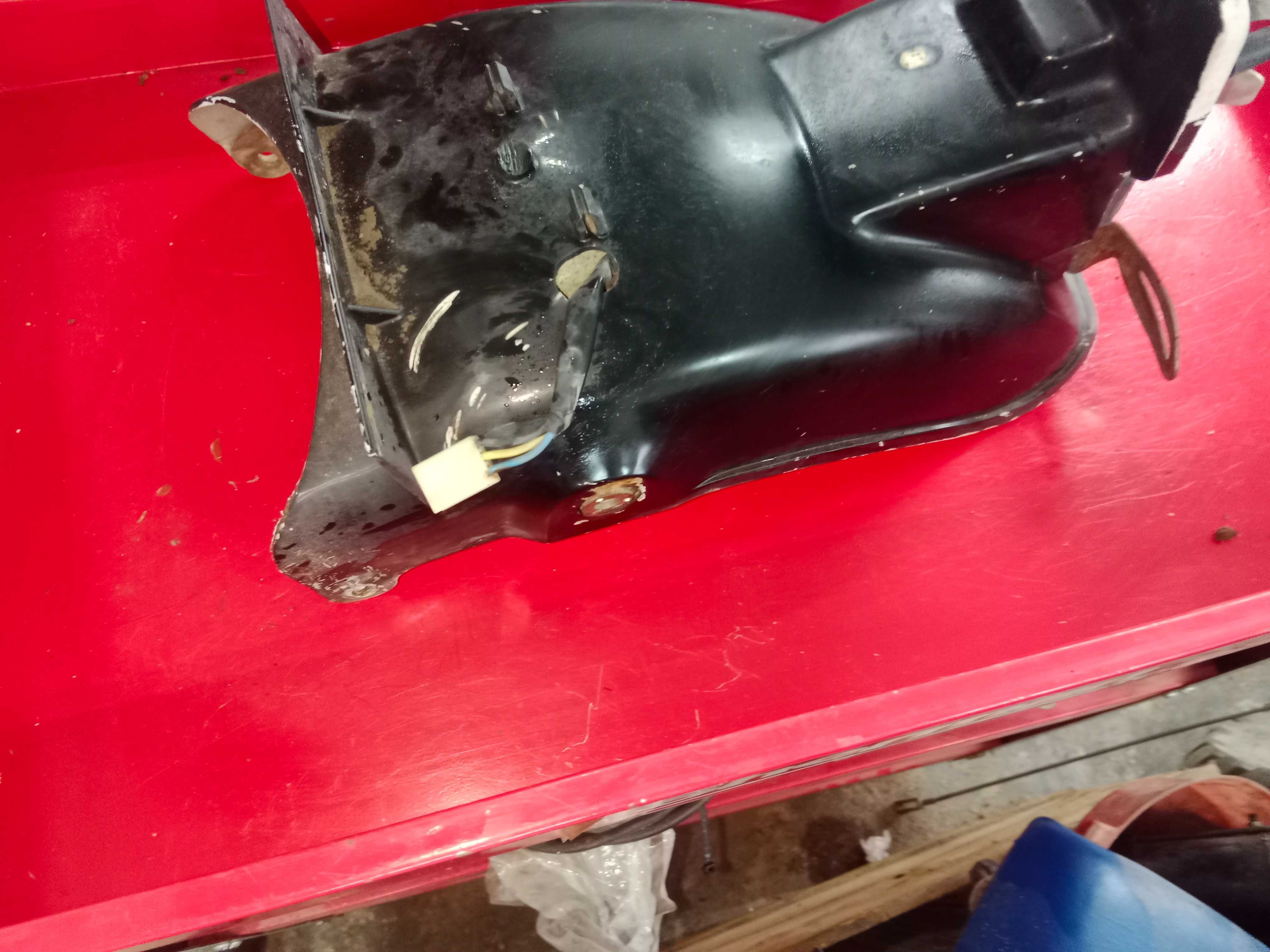 yamaha sr 125 sr125 błotnik tył tylny zadupek owiewka tylna