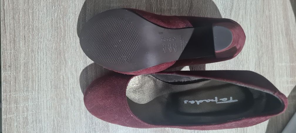 Sapatos Bordeaux