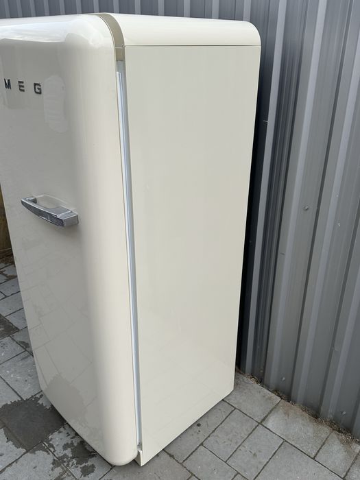 Холодильник Smeg Ретро вис 150см
