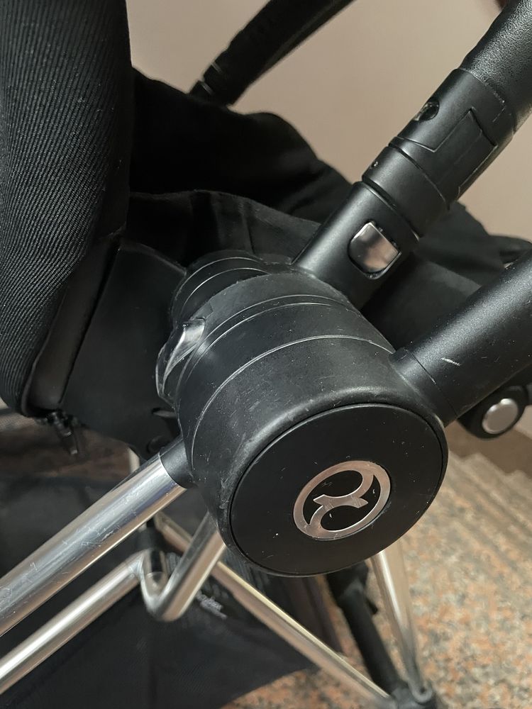 Cybex Mios Koi Crystal Lized wózek spacerowy szary czarny limitowany