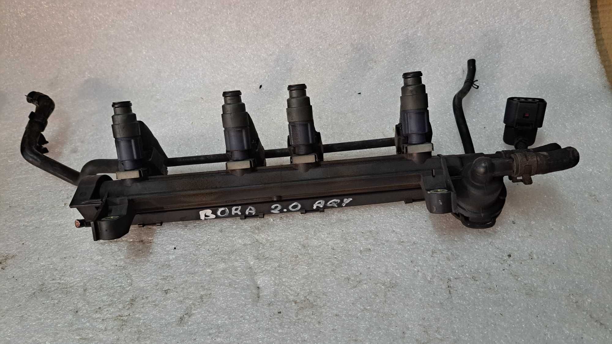 Listwa wtryskowa wtryski Volkswagen Bora Golf IV 2.0 AQY