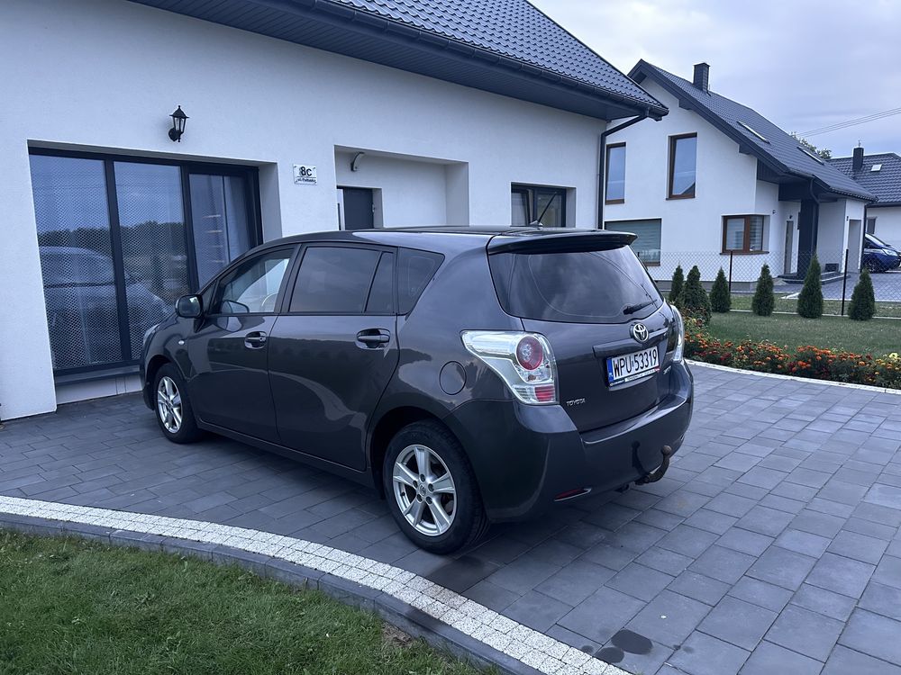 Toyota Verso - 2010 rok ,  7-osobowe  Przebieg: 165000 km