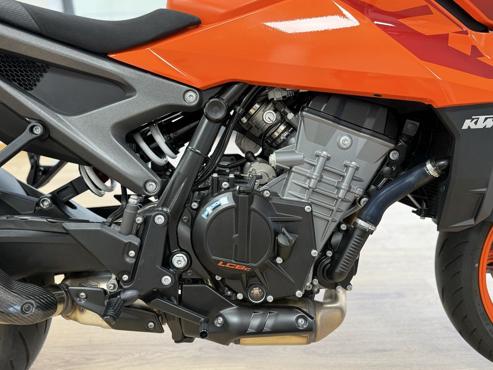 Ktm Duke 990, ano 2024, 1.500km